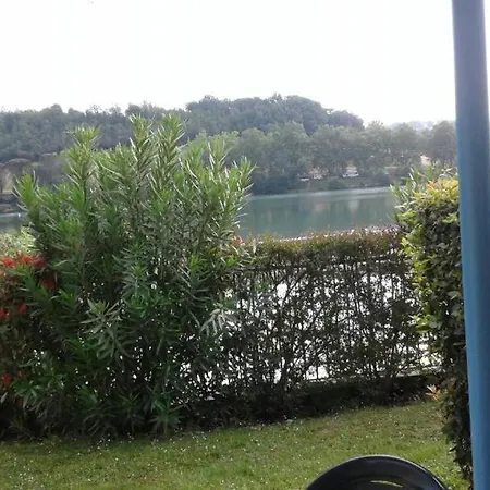 Appt Hameau Du Lac Avec Piscine Et Vue Sur Le Lac Marciac Exterior photo