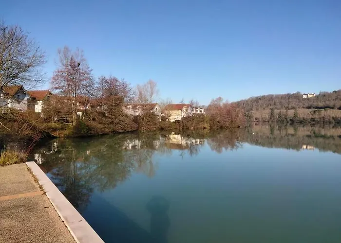 Appt Hameau Du Lac Avec Piscine Et Vue Sur Le Lac
